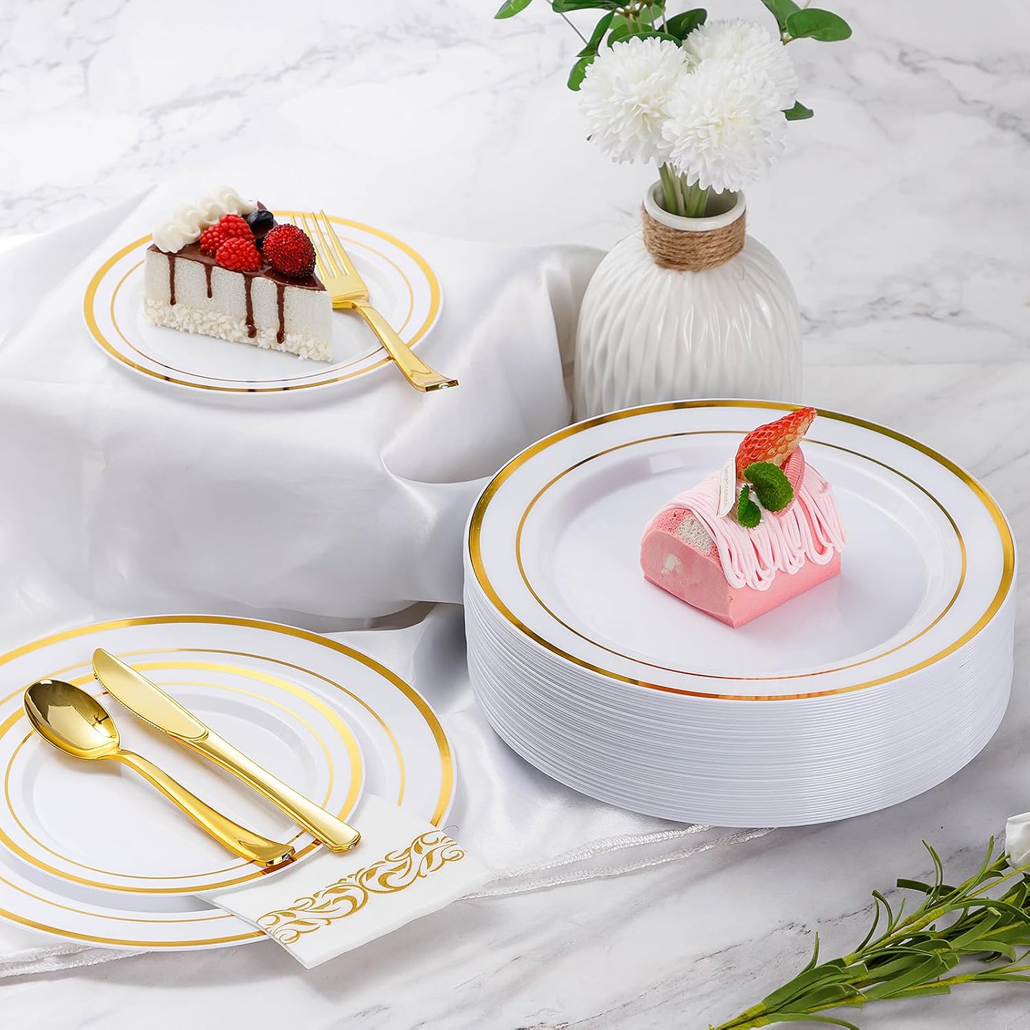 Goodluck 700 Pieces Gold Dinnerware Set for 100 Guests, Disposable for Party, Include: 100 Gold Rim Dinner Plates, 100 Dessert Plates, 100 Paper Napkins, 100 Cups, 100 Plastic Silverware Set - Image 5